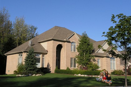 Maximizing Efficiency in Your Window Cleaning Business: Scheduling, On-Site Work, and Marketing Thumbnail